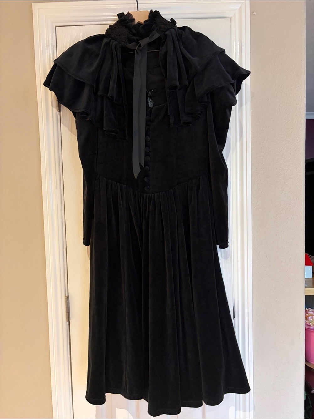 Haunted Beauty Mourning Dress in Black - Picture 2 of 11